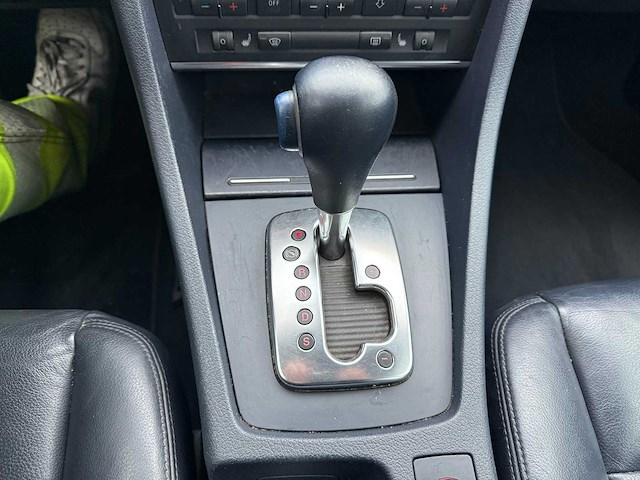 Audi - 2005 - a4 - personenauto - afbeelding 10 van  28