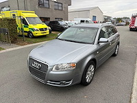 Audi - 2005 - a4 - personenauto - afbeelding 22 van  28