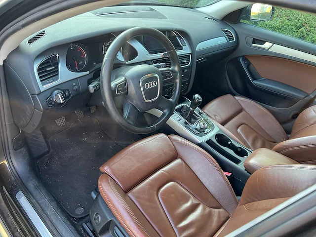 Audi - 2010 - a4 - alroad - personenauto - afbeelding 8 van  30