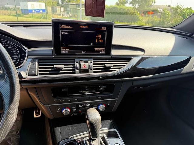 Audi - 2016 - a6 - personenauto - afbeelding 10 van  21