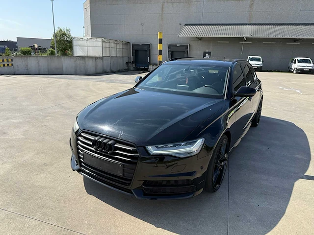 Audi - 2016 - a6 - personenauto - afbeelding 17 van  21