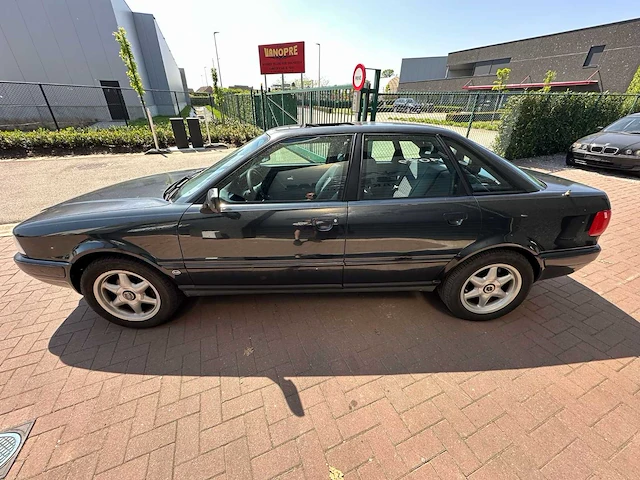 Audi - sedan - 80 - 2.0 benz. automaat personenauto - afbeelding 9 van  15