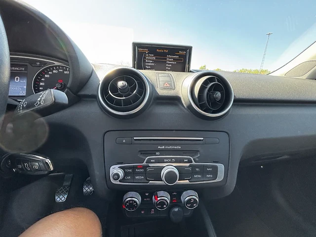 Audi a1 1.0 tfsi 95, 2016 - afbeelding 9 van  28