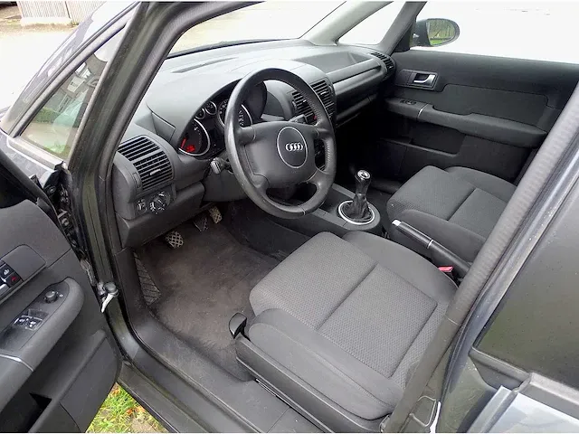 Audi a2 1.4 tdi - afbeelding 8 van  30