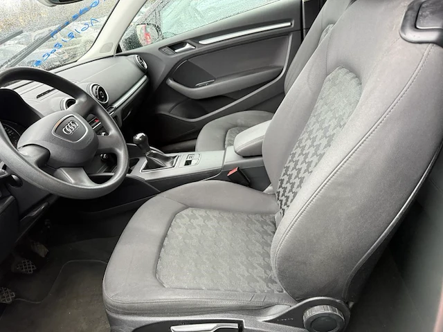 Audi a3 1.2 tfsi attraction 105, 2013 - afbeelding 25 van  27