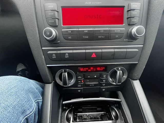 Audi a3 1.6 tdi e attraction start/stop dpf, 2012 - afbeelding 2 van  21