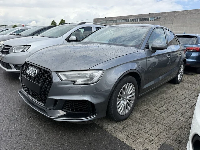 Audi a3 sedan 1.6 tdi business edition s tronic 116 at, 2017 - afbeelding 1 van  23