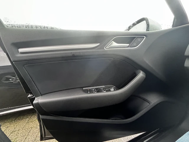 Audi a3 sportback 1.6 tdi ambition, 2013 - afbeelding 9 van  26