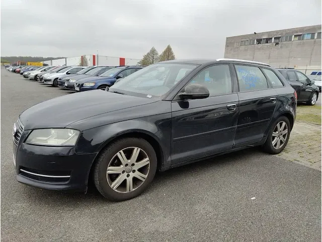 Audi a3 sportback 1.6 tdi e attraction start/stop dpf 105, 2010 - afbeelding 1 van  30