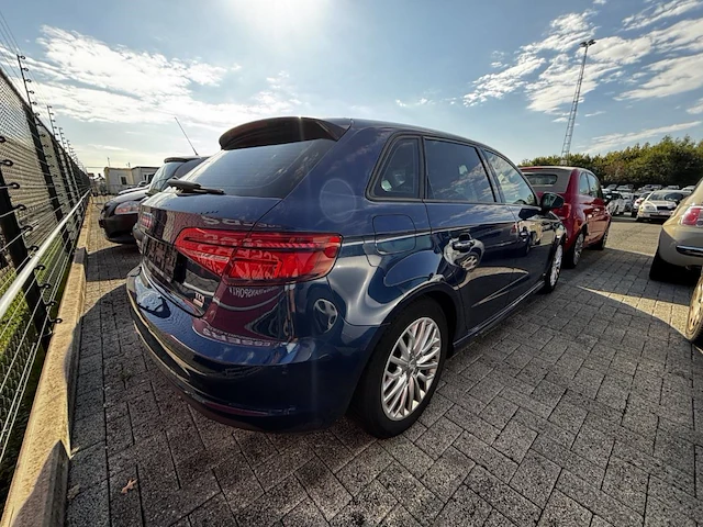 Audi a3 sportback 1.6 tdi ultra attraction,2016 - afbeelding 19 van  24