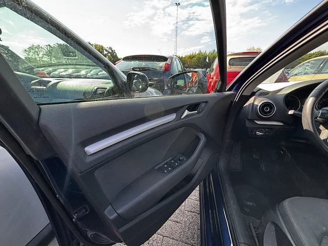 Audi a3 sportback 1.6 tdi ultra attraction,2016 - afbeelding 21 van  24