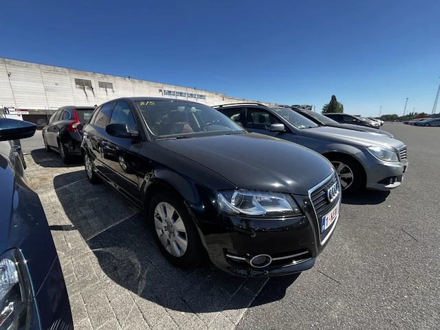 Audi a3 sportback a3 sportback 1.6 tdi e attraction start/stop dpf 1, 2011 - afbeelding 17 van  23