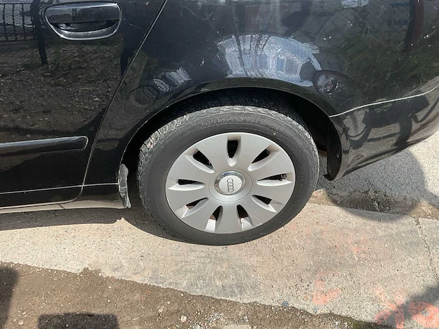 Audi a4 - 2005 - afbeelding 3 van  30