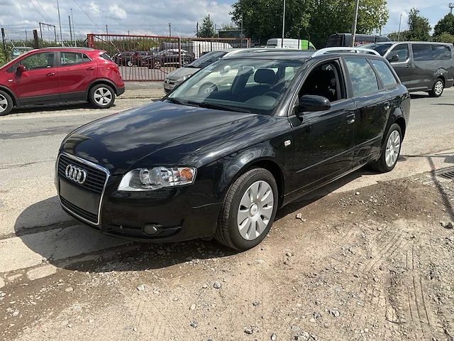 Audi a4 - 2005 - afbeelding 1 van  30
