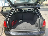 Audi a4 - 2005 - afbeelding 13 van  30