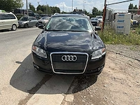 Audi a4 - 2005 - afbeelding 23 van  30