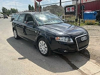 Audi a4 - 2005 - afbeelding 25 van  30