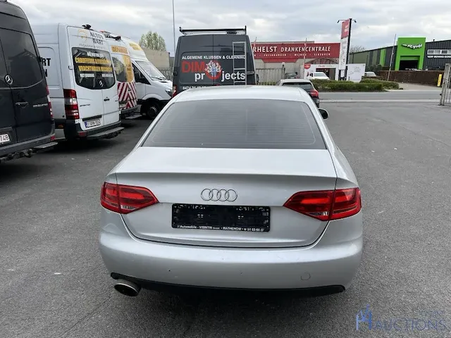 Audi a4 - 2008 - afbeelding 8 van  12