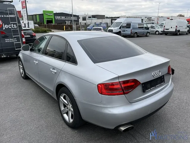 Audi a4 - 2008 - afbeelding 9 van  12