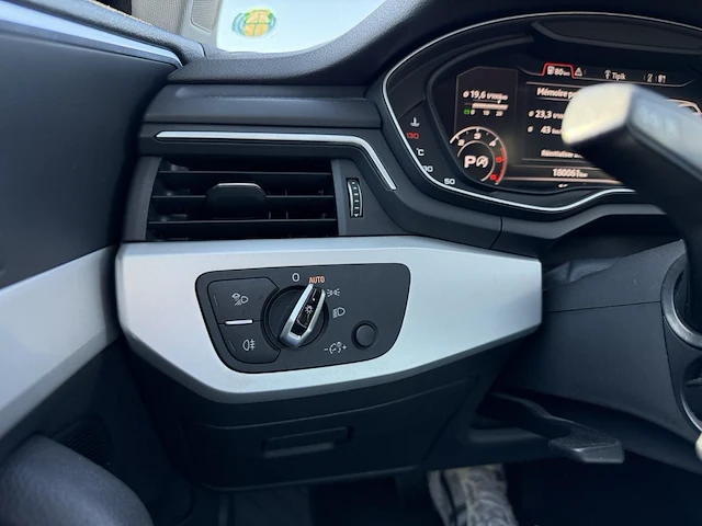 Audi a4 avant 2.0 tdi, 2016 - afbeelding 17 van  35