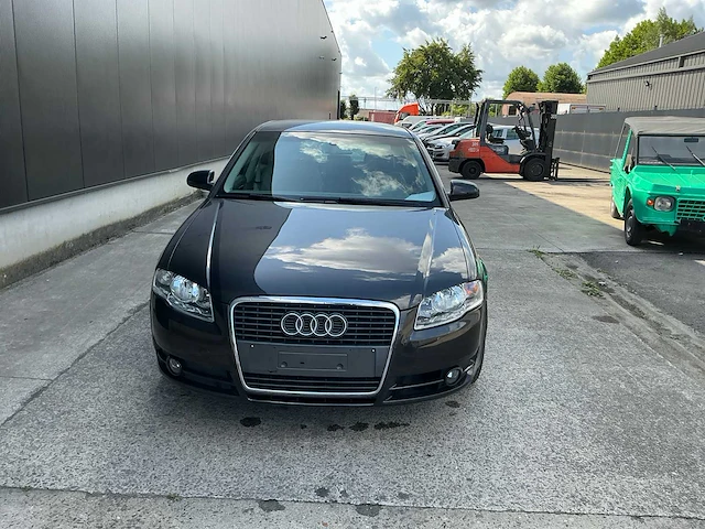 Audi a4 personenauto - afbeelding 7 van  14
