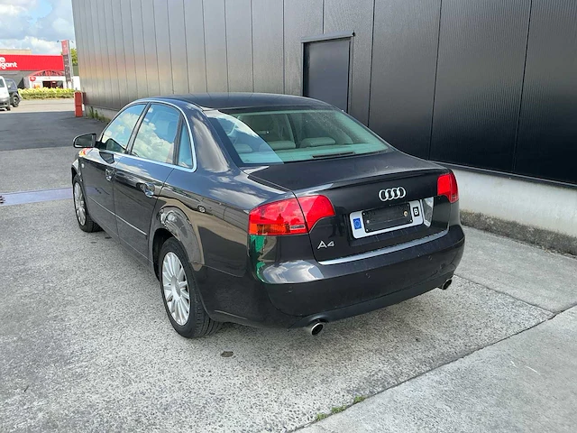 Audi a4 personenauto - afbeelding 11 van  14