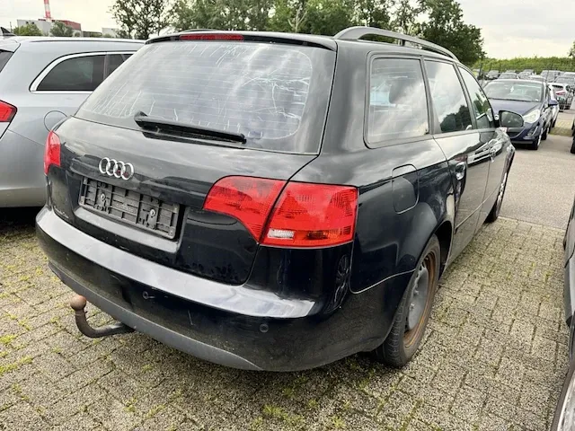 Audi a4 sw 2.0 tdi 16v 140, 2006 - afbeelding 19 van  24