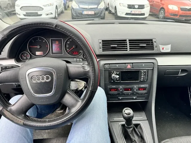 Audi a4 sw 2.0 tdi 16v 140, 2006 - afbeelding 24 van  24