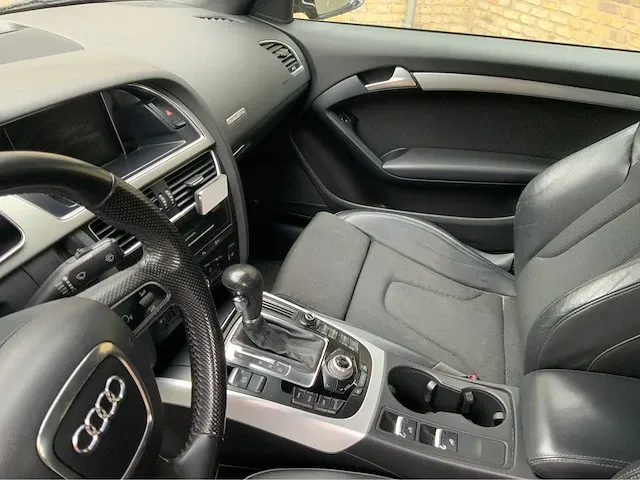 Audi a5 2.0 turbo cabriolet personenauto - afbeelding 16 van  17