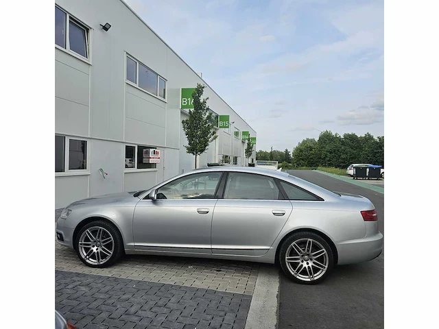 Audi a6 personenauto - afbeelding 27 van  29