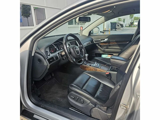 Audi a6 personenauto - afbeelding 29 van  29