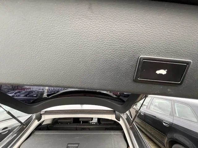 Audi a6 sw 2.0 tdi 177, 2012 - afbeelding 17 van  31