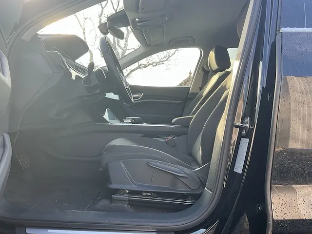 Audi e-tron 50 quattro - afbeelding 3 van  22