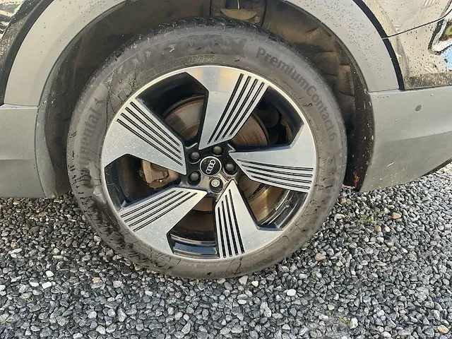 Audi e-tron 50 quattro - afbeelding 22 van  22
