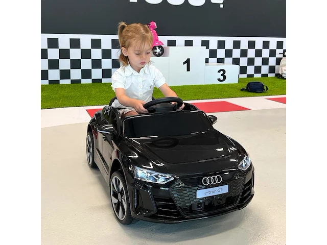 Audi e-tron gt elektrische kinderauto 12v - 1 tot 4 jaar - zwart - afbeelding 6 van  6