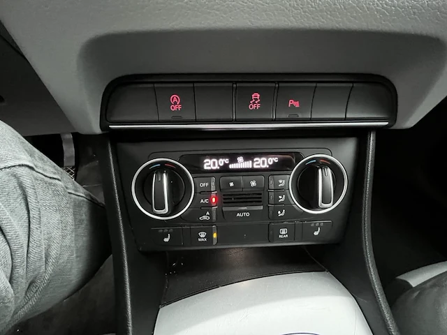Audi q3 1.4 tfsi c.o.d,2016 - afbeelding 26 van  26