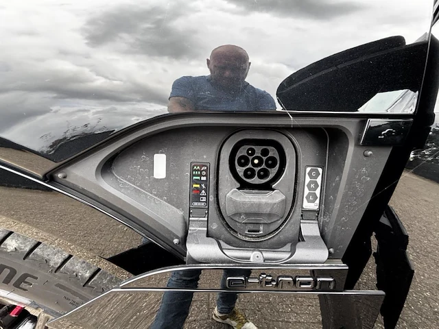 Audi q8 etron,2023 - afbeelding 4 van  37