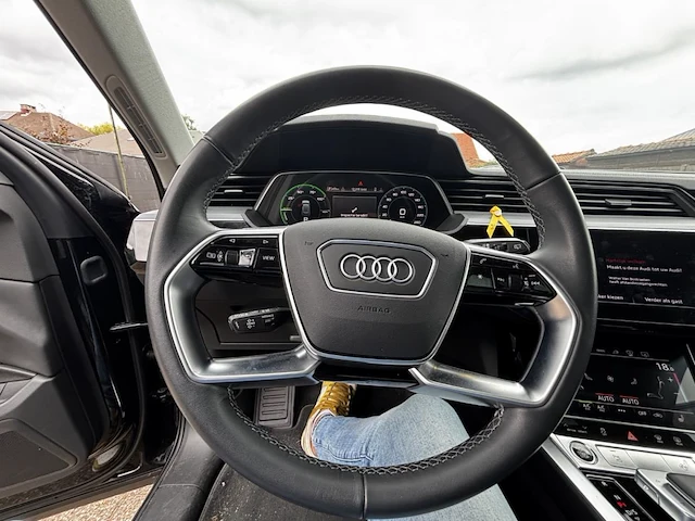 Audi q8 etron,2023 - afbeelding 10 van  37