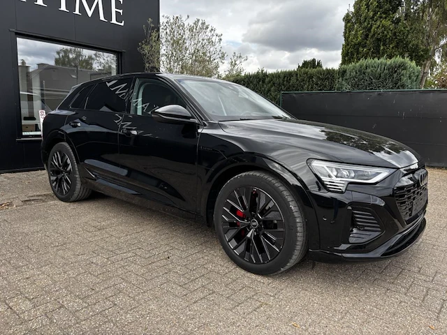 Audi q8 etron,2023 - afbeelding 23 van  37