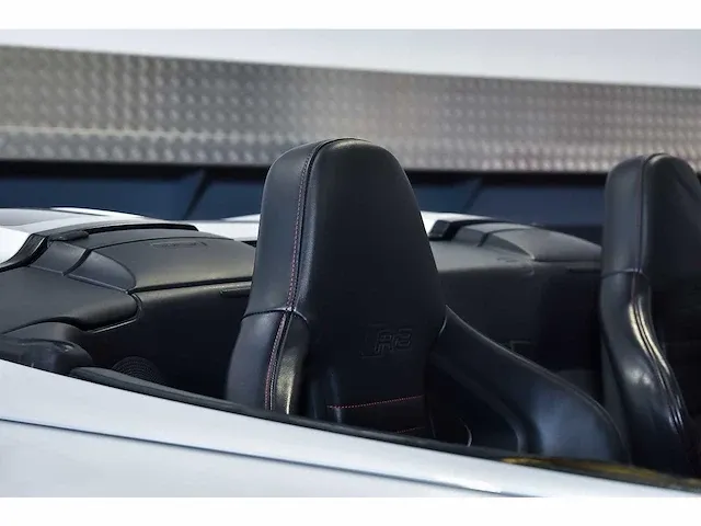 Audi r8 convertible 5,2l v10 fsi - 2015 - afbeelding 7 van  88