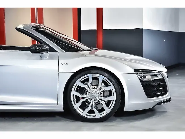 Audi r8 convertible 5,2l v10 fsi - 2015 - afbeelding 11 van  88