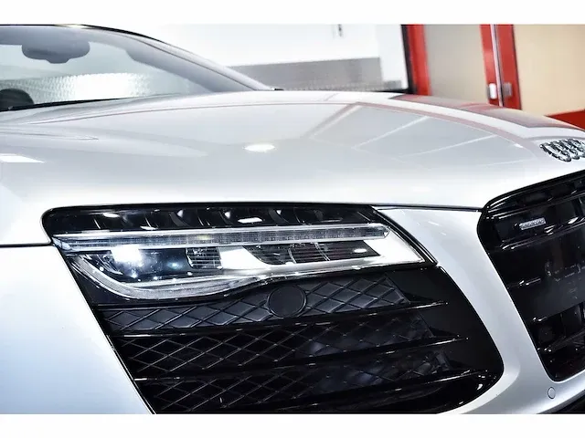 Audi r8 convertible 5,2l v10 fsi - 2015 - afbeelding 19 van  88