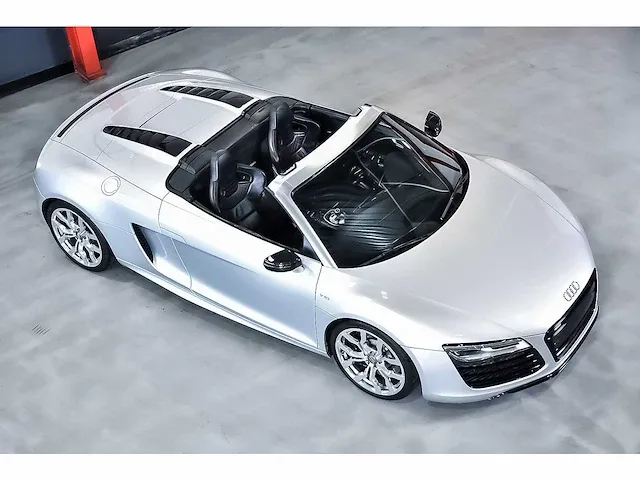 Audi r8 convertible 5,2l v10 fsi - 2015 - afbeelding 21 van  88
