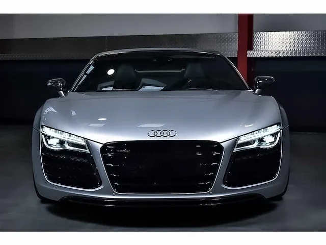 Audi r8 convertible 5,2l v10 fsi - 2015 - afbeelding 27 van  88