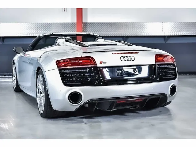 Audi r8 convertible 5,2l v10 fsi - 2015 - afbeelding 39 van  88