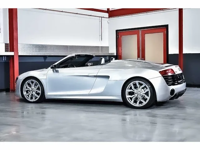 Audi r8 convertible 5,2l v10 fsi - 2015 - afbeelding 41 van  88