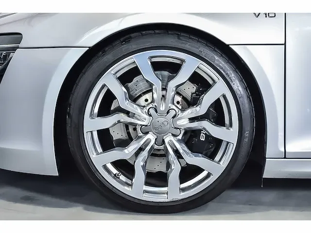 Audi r8 convertible 5,2l v10 fsi - 2015 - afbeelding 46 van  88