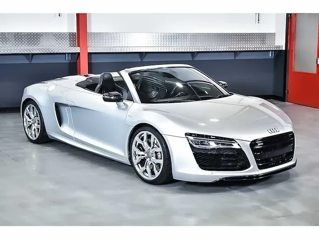 Audi r8 convertible 5,2l v10 fsi - 2015 - afbeelding 45 van  88