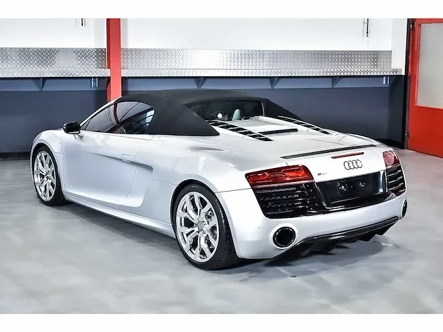 Audi r8 convertible 5,2l v10 fsi - 2015 - afbeelding 57 van  88