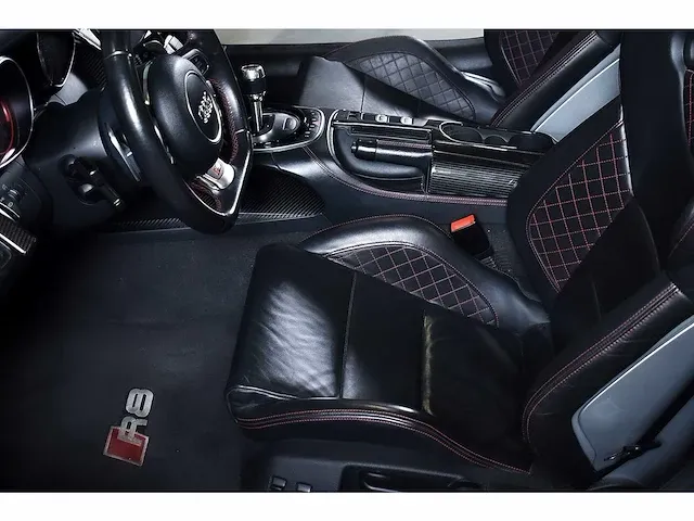 Audi r8 convertible 5,2l v10 fsi - 2015 - afbeelding 66 van  88